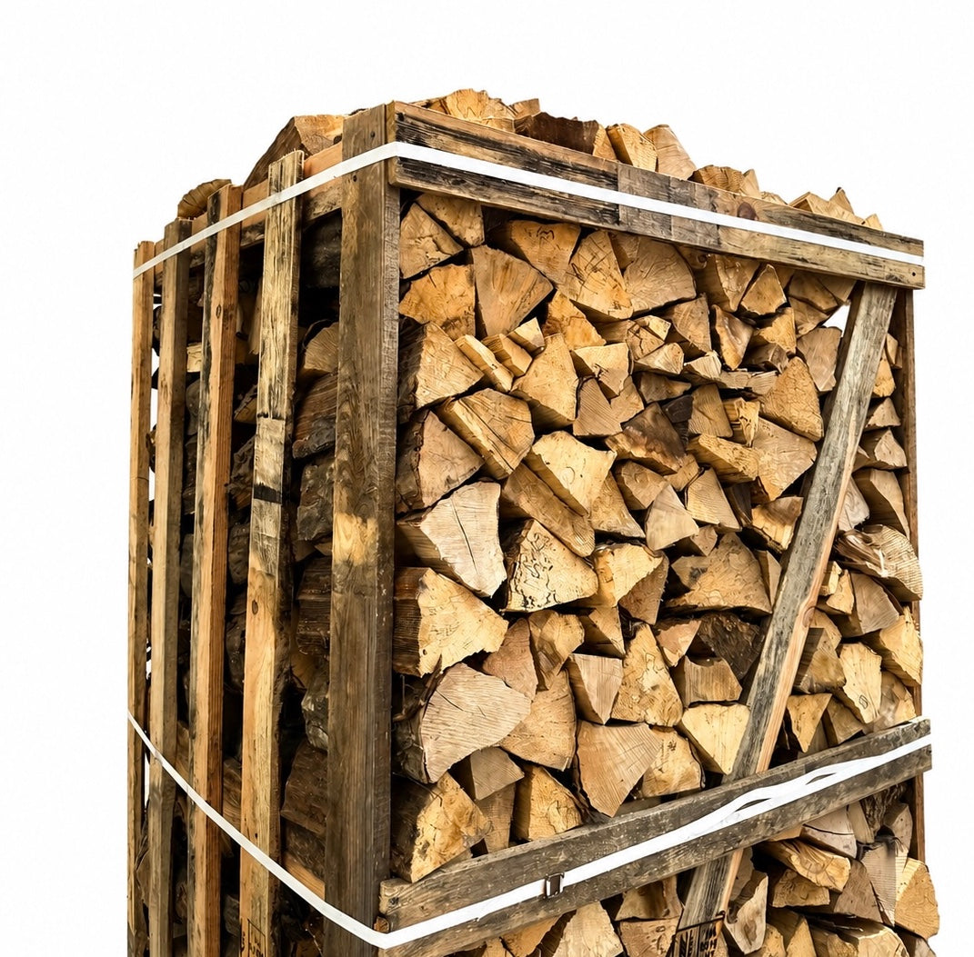 Kammergetrocknete Buchenscheite 25 cm - Nahaufnahme der gestapelten Kaminholz-Palette